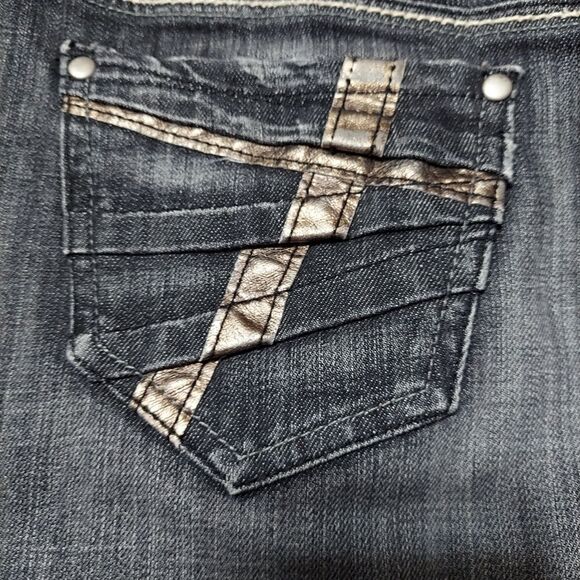 Guess denim skirt size 31 length 18 5". Embroidered logo and embellished rear po - Picture 4 of 8